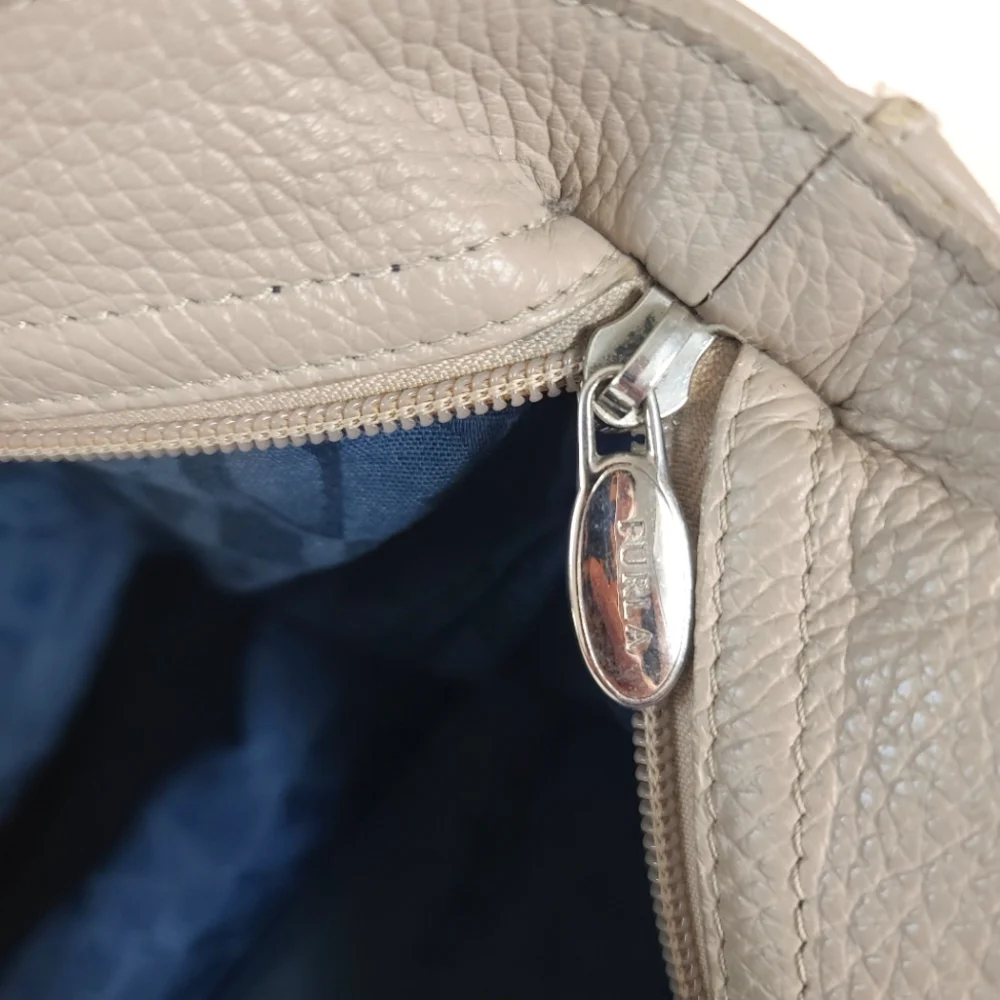 Vintage Furla Pebble Leather Neutral Tote Shoulder Bag